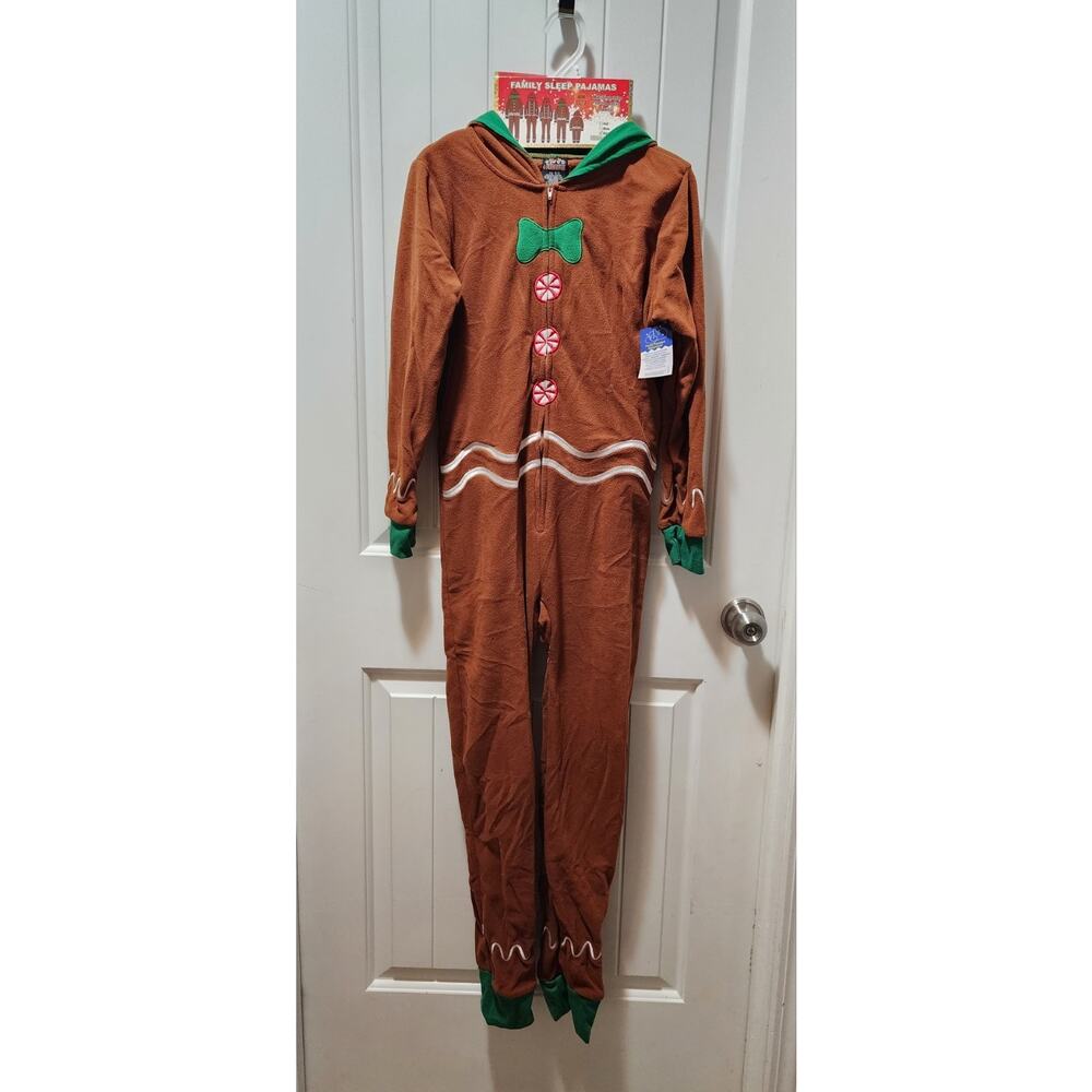 PJ's & Presents Christmas Gingerbread One-Piece Pajamas Holiday Boys 10/12 New!